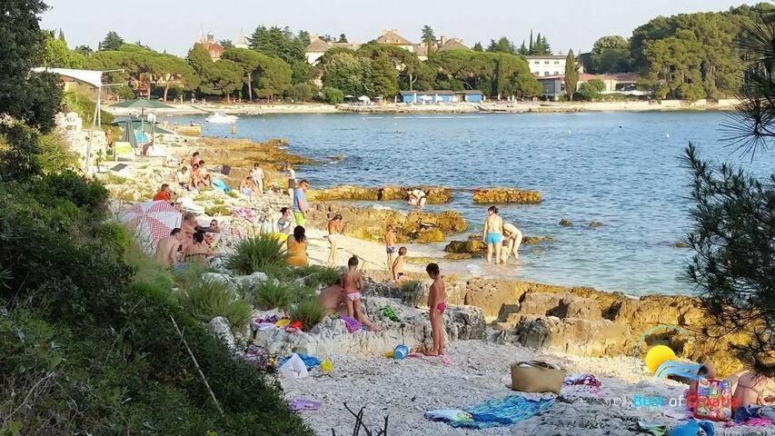 Near Beach - Apartments Marica Ровінь Екстер'єр фото