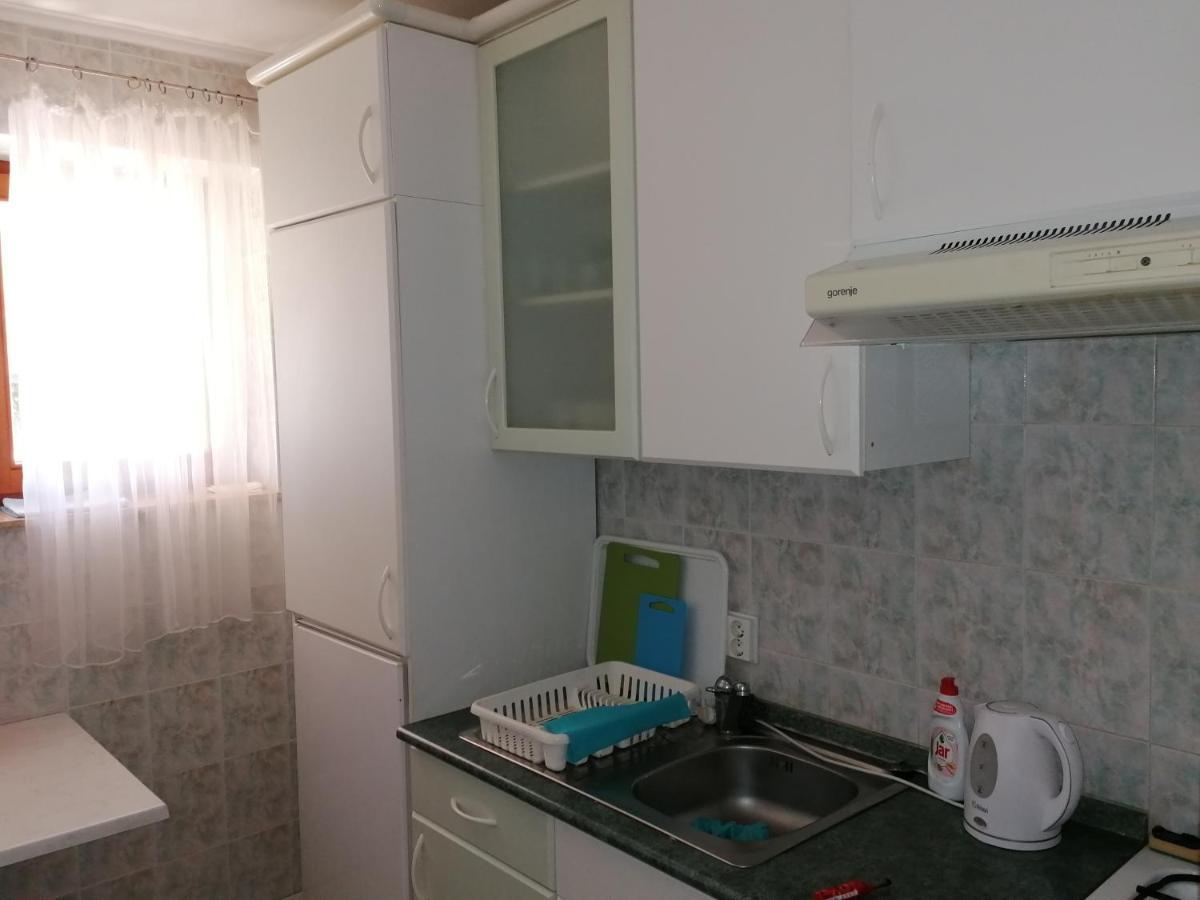 Near Beach - Apartments Marica Ровінь Екстер'єр фото