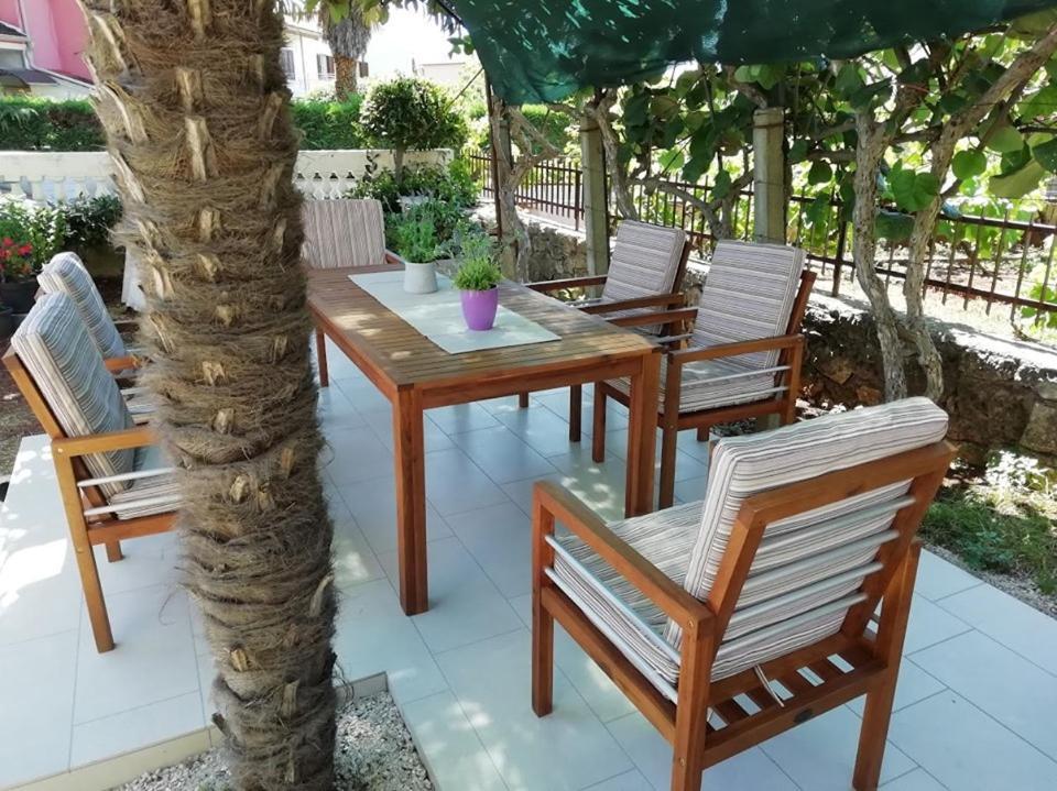 Near Beach - Apartments Marica Ровінь Екстер'єр фото